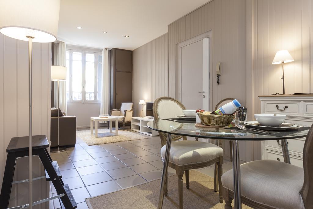 Charmants Appartements Centre Ville Montpellier Kamer foto